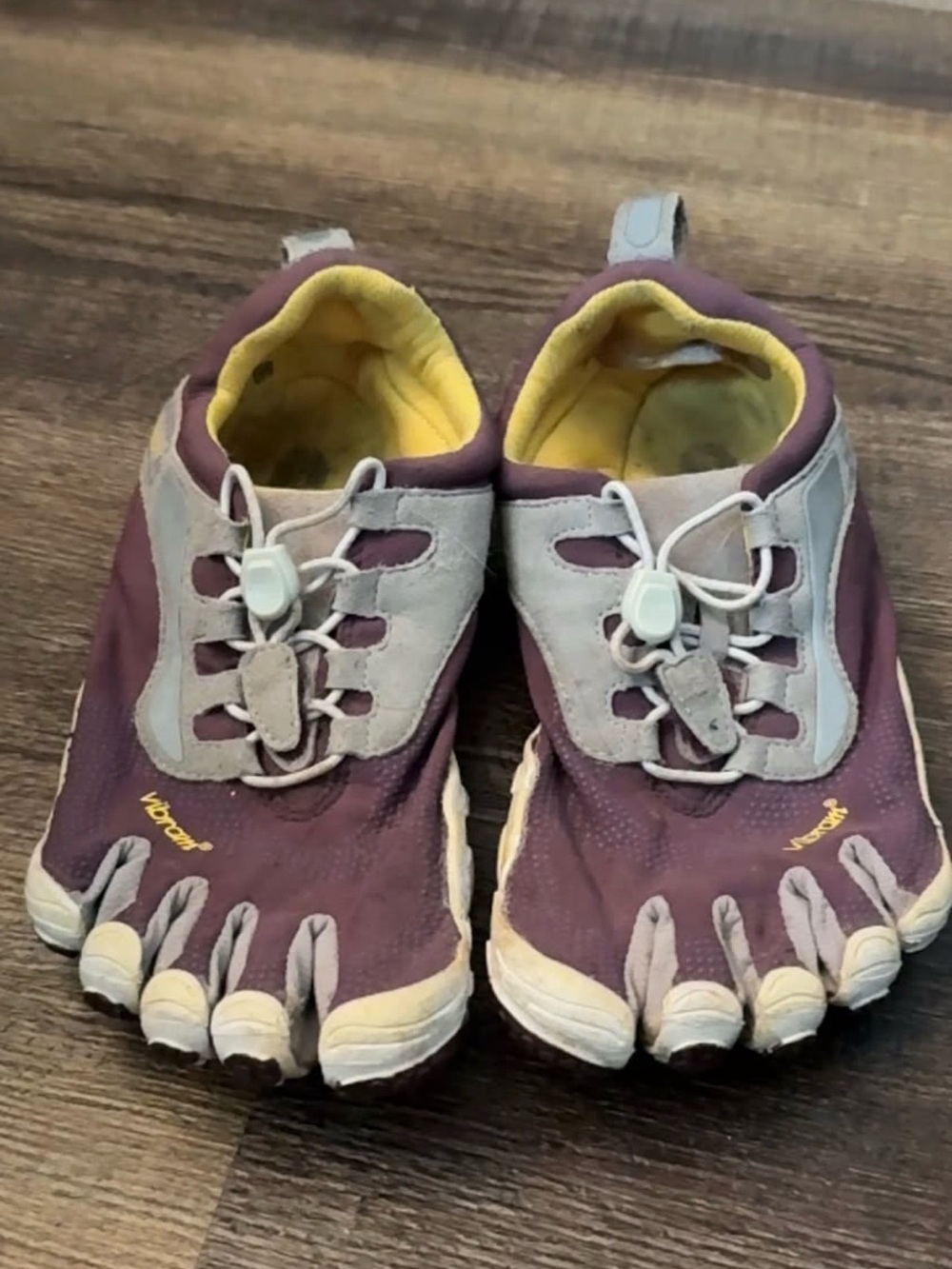 Vibram FiveFingers Purple